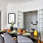Prestige Parisien Proche De Larc De Triomphe