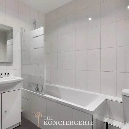 Apartment Prestige Parisien Proche De Larc De Triomphe Paris